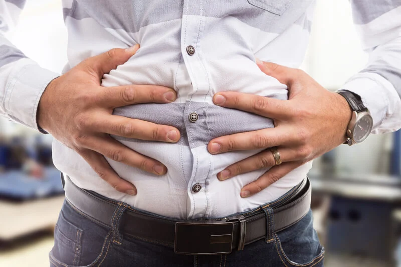 Cattiva digestione e gonfiore addominale: come ridurre il gas intestinale