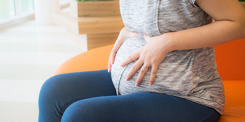 Dolori addominali in gravidanza: come ridurre il disturbo?
